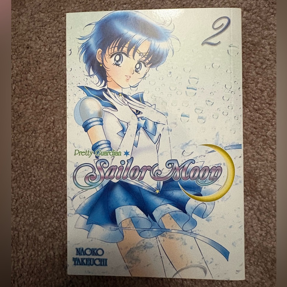 Sailormoon Manga volumes 1,2,3,4,5,10,&11 - Picture 4 of 9